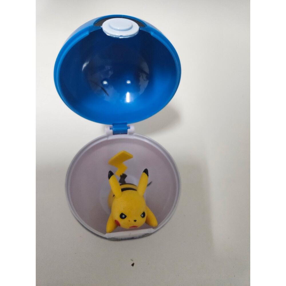 Pokemon Pikachu Great Ball Super Ball Tomy Clip & Carry Pokeball Figure